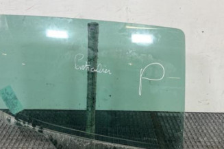 Vitre arriere droit PEUGEOT 207 Photo n°1