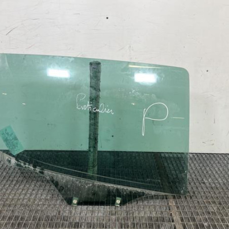 Vitre arriere droit PEUGEOT 207 Photo n°1