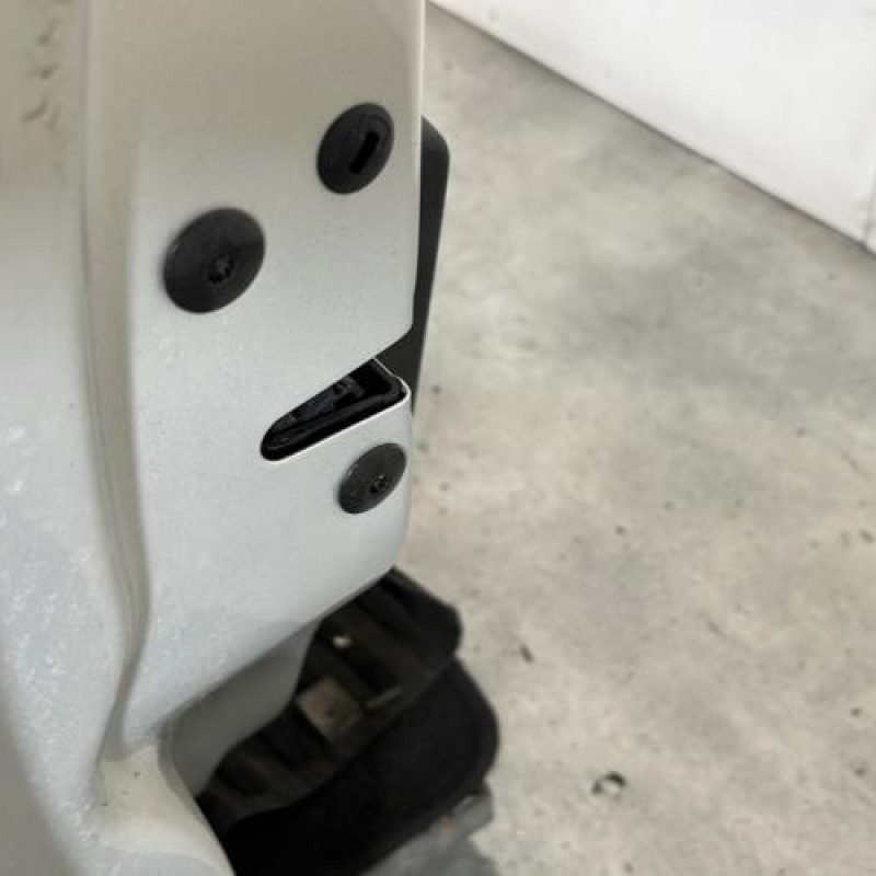 Porte avant gauche VOLKSWAGEN GOLF 6 Photo n°3