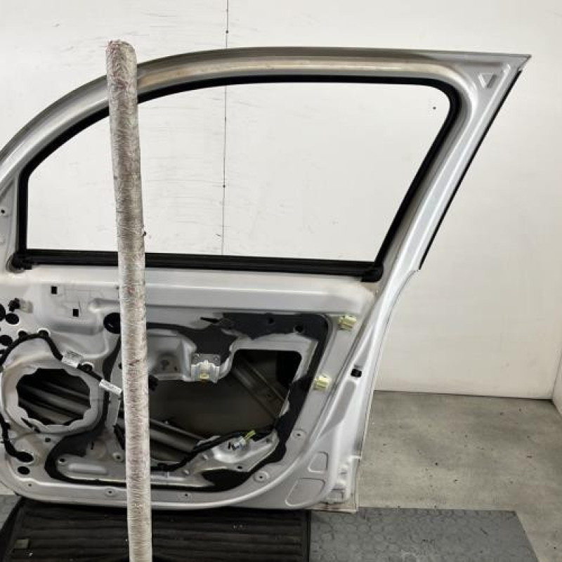 Porte avant droit CITROEN C3 PICASSO Photo n°4