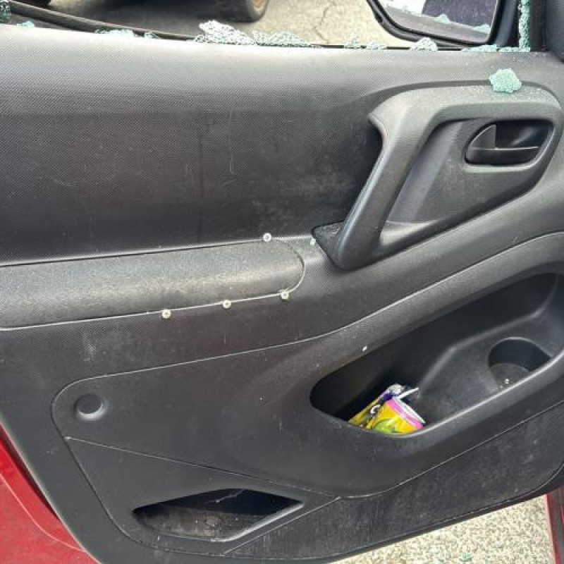 Porte laterale droit PEUGEOT PARTNER 2 Photo n°17