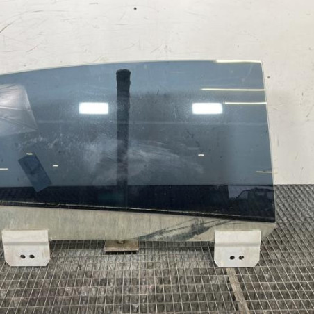 Vitre arriere droit CITROEN C6 Photo n°1
