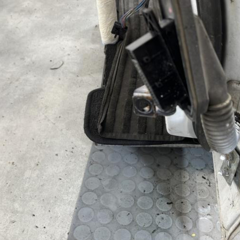 Porte avant gauche BMW SERIE 3 E90 Photo n°4