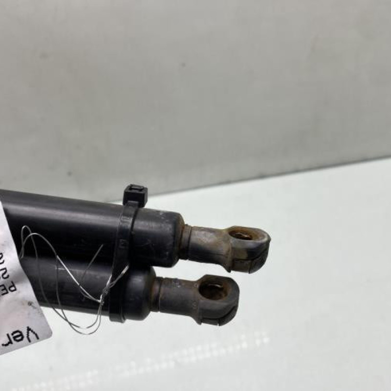 Verin de coffre PEUGEOT 206 Photo n°3