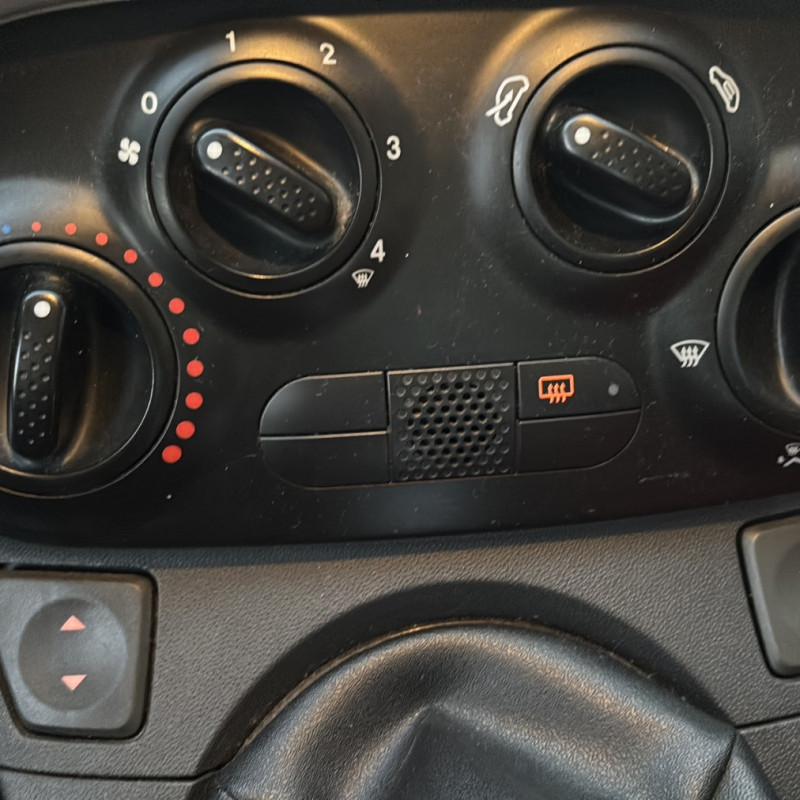 FIAT 500 2 PHASE 1 1.2i - 8V Photo n°8