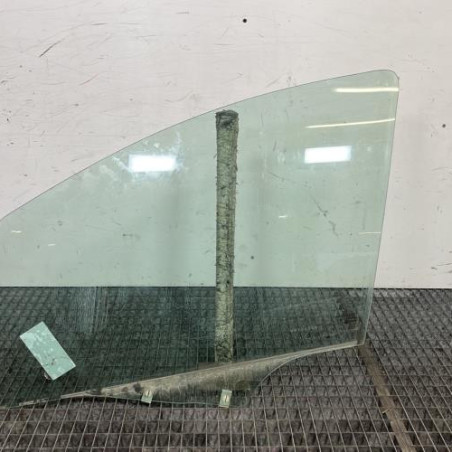 Vitre avant gauche PEUGEOT 207 Photo n°1