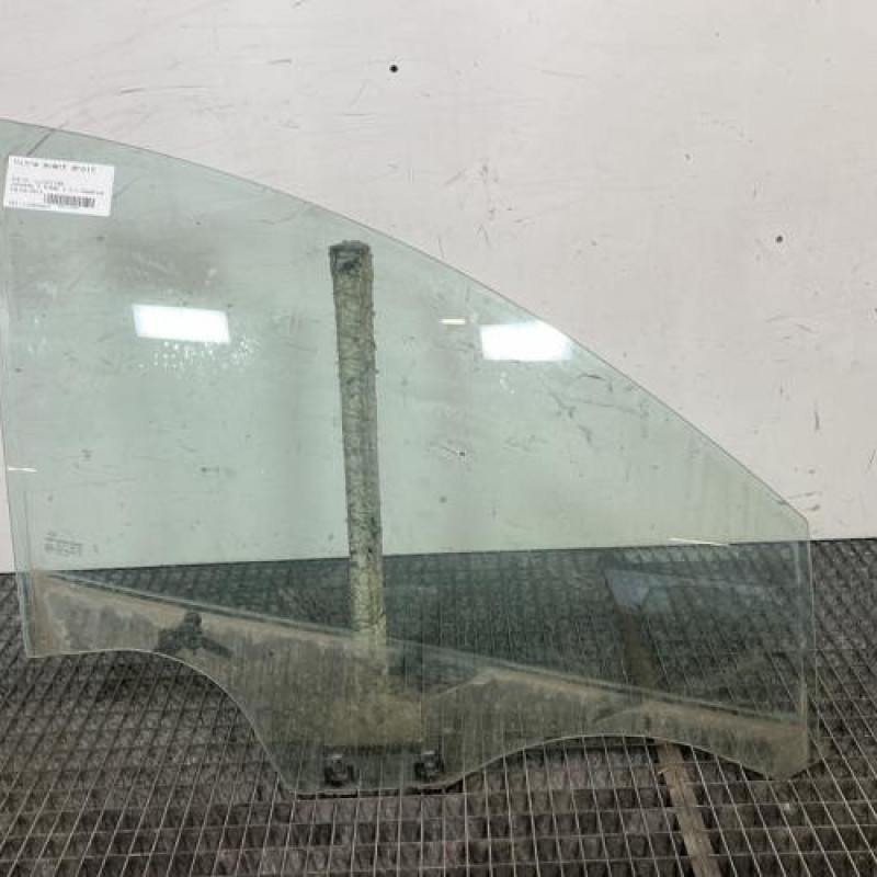 Vitre avant droit DACIA SANDERO 2 Photo n°1