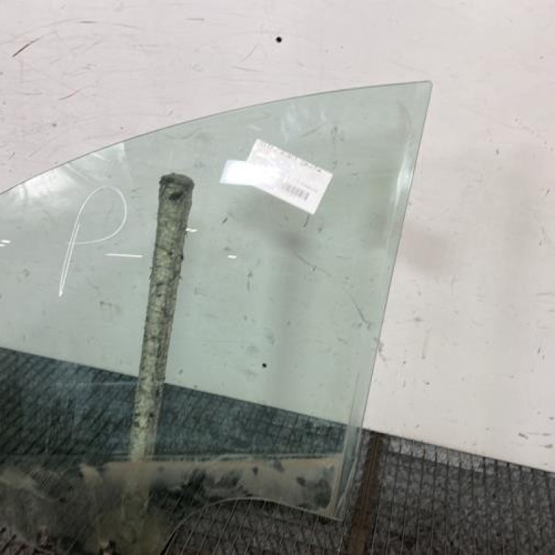 Vitre avant gauche DACIA SANDERO 2 Photo n°3