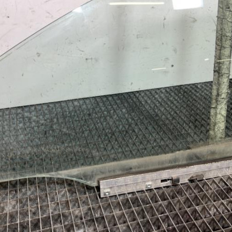 Vitre avant gauche OPEL CORSA C