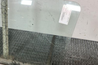 Vitre avant gauche OPEL CORSA C