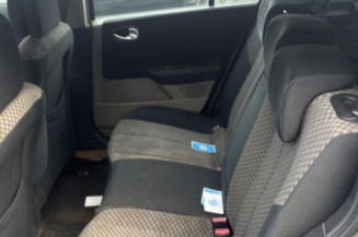 Custode arriere droit (porte) RENAULT MEGANE 2