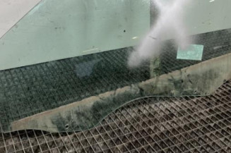 Vitre avant gauche RENAULT MEGANE 2