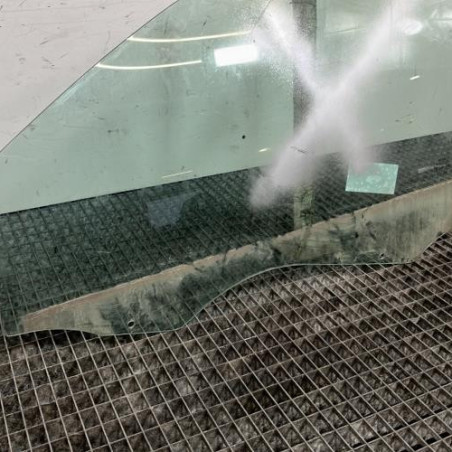 Vitre avant gauche RENAULT MEGANE 2