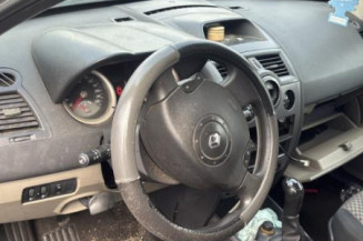 Vitre avant gauche RENAULT MEGANE 2