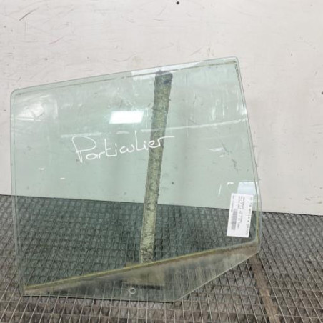 Vitre arriere gauche VOLKSWAGEN GOLF 4 Photo n°1