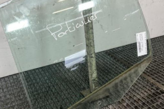 Vitre arriere gauche VOLKSWAGEN GOLF 4