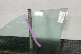 Vitre avant gauche VOLKSWAGEN GOLF 4