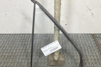 Custode arriere gauche (porte) PEUGEOT 306 Photo n°1