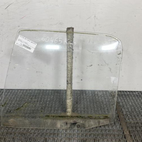 Vitre arriere gauche PEUGEOT 306 Photo n°1