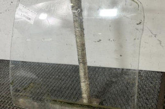 Vitre arriere gauche PEUGEOT 306