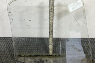 Vitre arriere gauche PEUGEOT 306