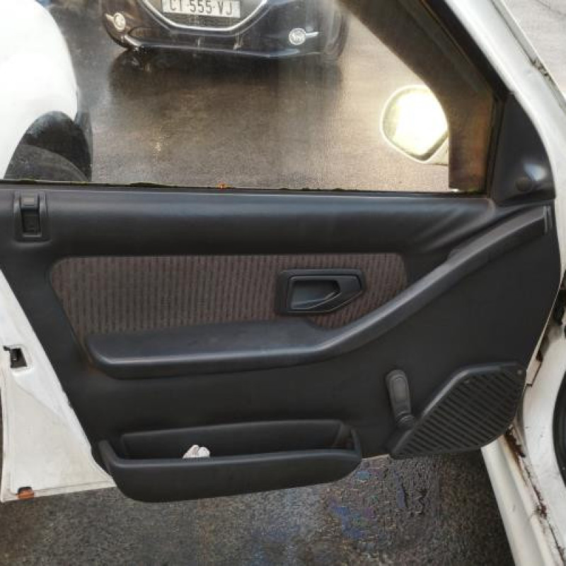 Vitre arriere gauche PEUGEOT 306 Photo n°13