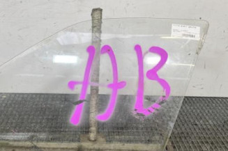 Vitre avant gauche PEUGEOT 306 Photo n°1