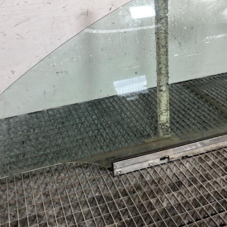 Vitre avant gauche OPEL CORSA C