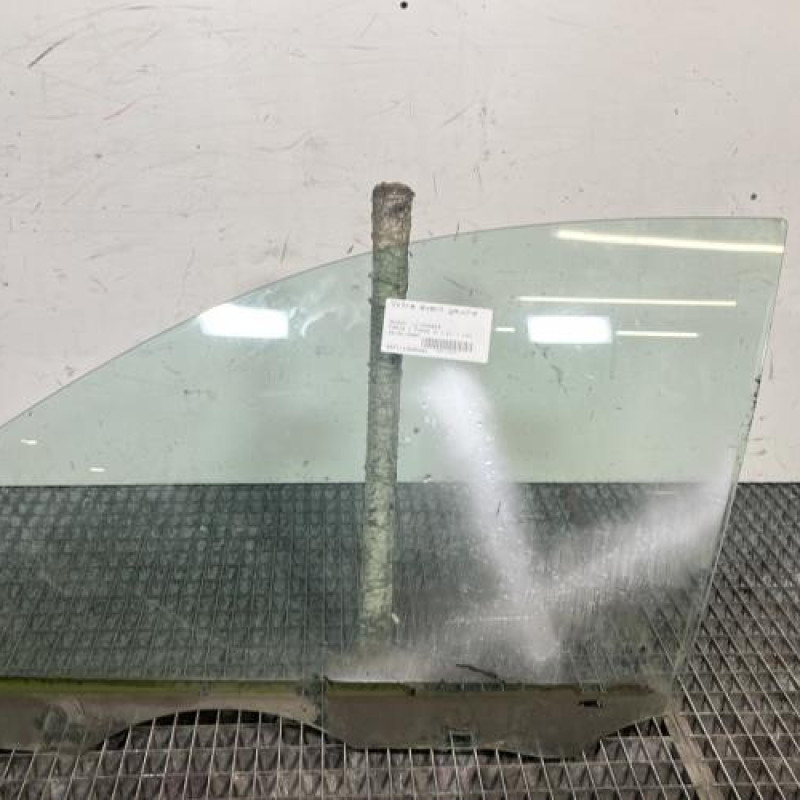 Vitre avant gauche SKODA FABIA 1 Photo n°1