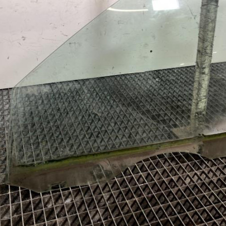 Vitre avant gauche SKODA FABIA 1