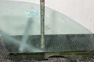 Vitre avant gauche SKODA FABIA 1