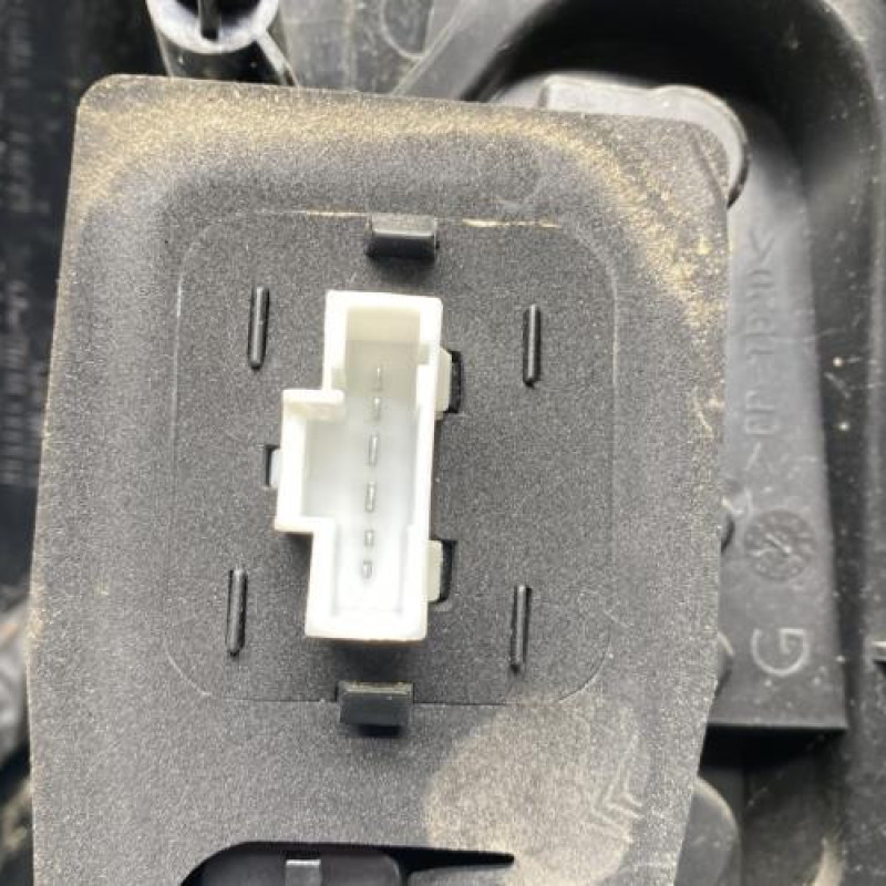 Feu arriere principal gauche (feux) CITROEN C3 2 Photo n°3