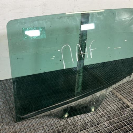 Vitre arriere gauche PEUGEOT 207