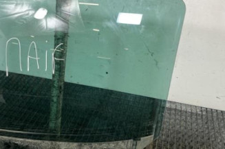 Vitre arriere gauche PEUGEOT 207