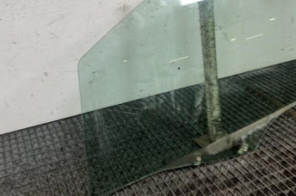 Vitre avant gauche PEUGEOT 207