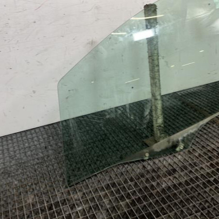 Vitre avant gauche PEUGEOT 207