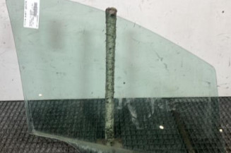 Vitre avant gauche PEUGEOT 207
