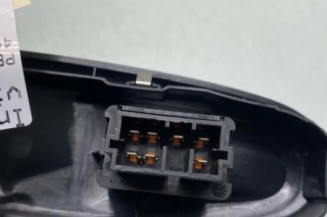 Interrupteur de leve vitre avant droit PEUGEOT 406