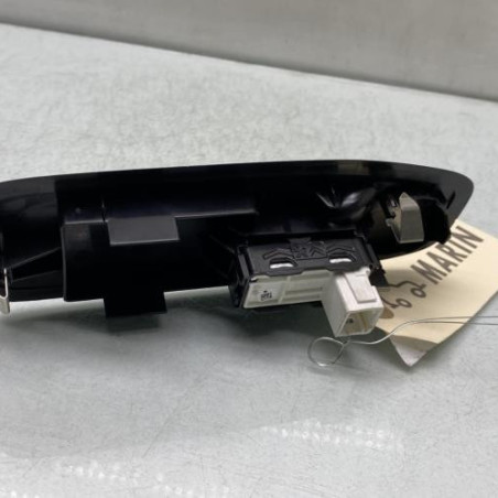 Interrupteur de leve vitre avant droit PEUGEOT 2008 1