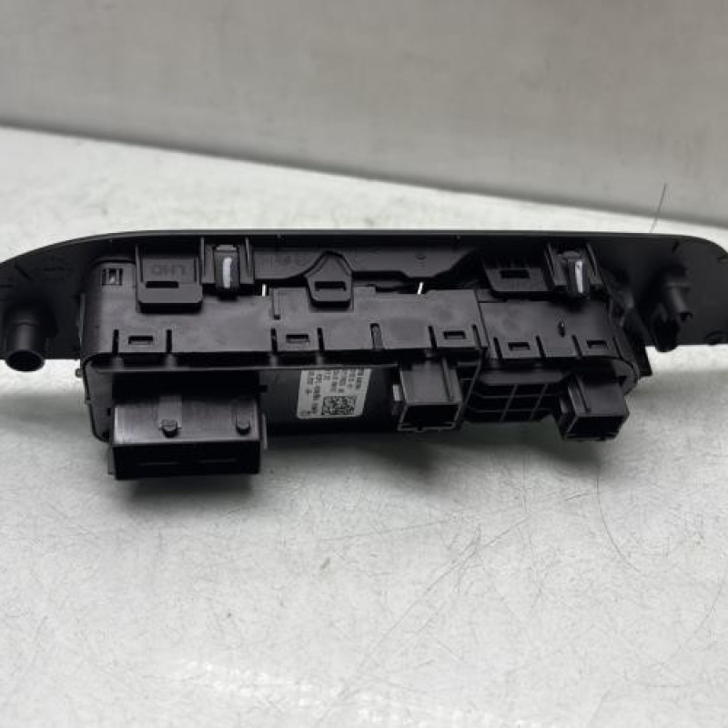 Interrupteur de leve vitre avant gauche PEUGEOT 208 2 Photo n°2