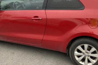 Interrupteur de leve vitre avant droit KIA RIO 3