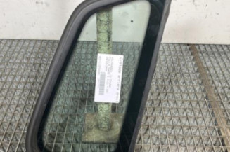 Custode arriere droit VOLKSWAGEN POLO 4 Photo n°1