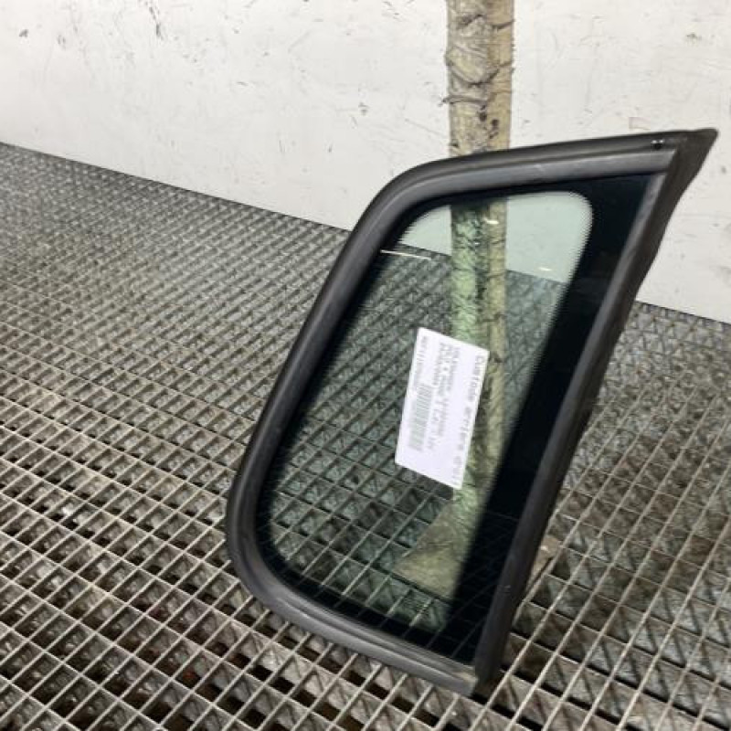 Custode arriere droit VOLKSWAGEN POLO 4 Photo n°3