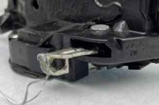 Serrure avant droit TOYOTA YARIS 2