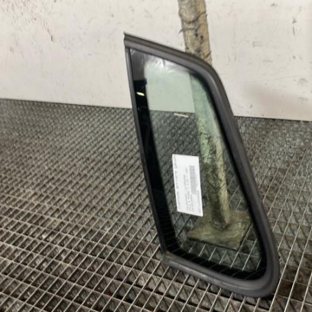 Custode arriere gauche VOLKSWAGEN POLO 4