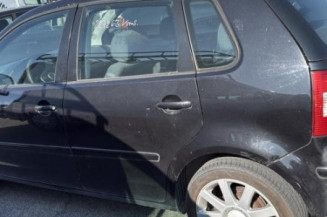 Custode arriere gauche VOLKSWAGEN POLO 4