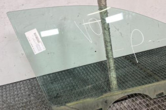 Vitre avant droit VOLKSWAGEN POLO 4