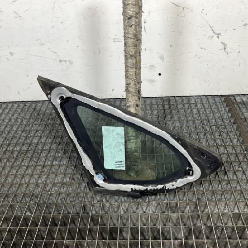 Custode avant gauche TOYOTA AURIS 1 Photo n°4