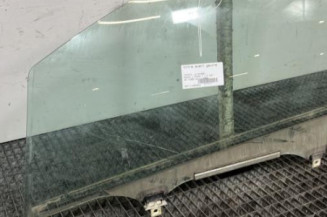 Vitre avant gauche TOYOTA AURIS 1