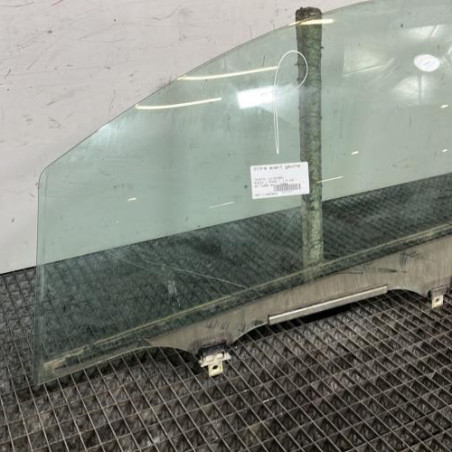 Vitre avant gauche TOYOTA AURIS 1